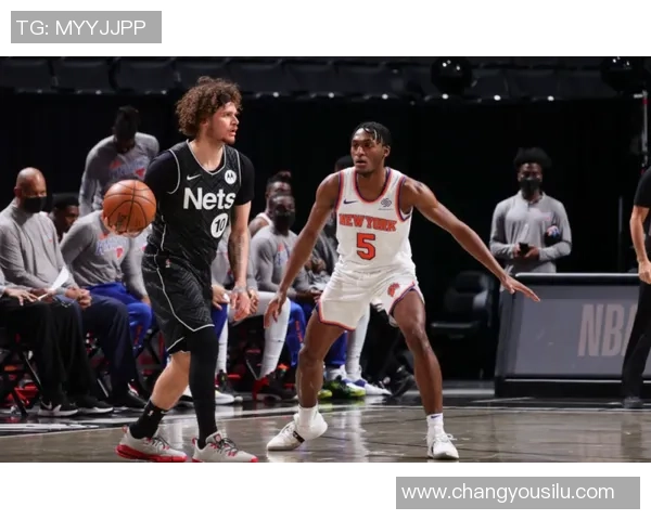 勇士与活塞激战三月二十五日常规赛精彩回顾与分析